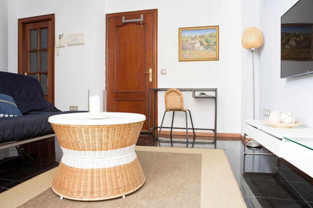 Where You Want To Be Acogedor Piso En El Centro Malaga Bagian luar foto
