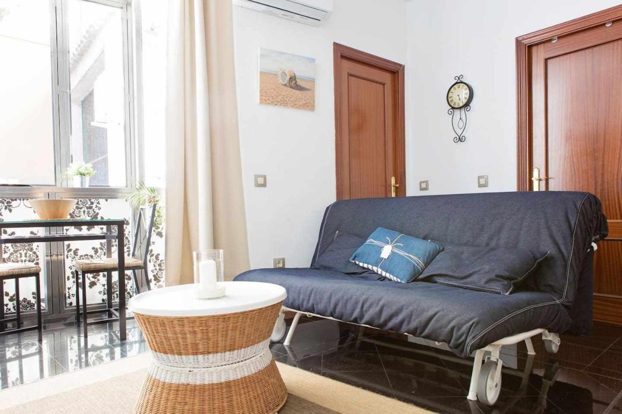 Where You Want To Be Acogedor Piso En El Centro Malaga Bagian luar foto