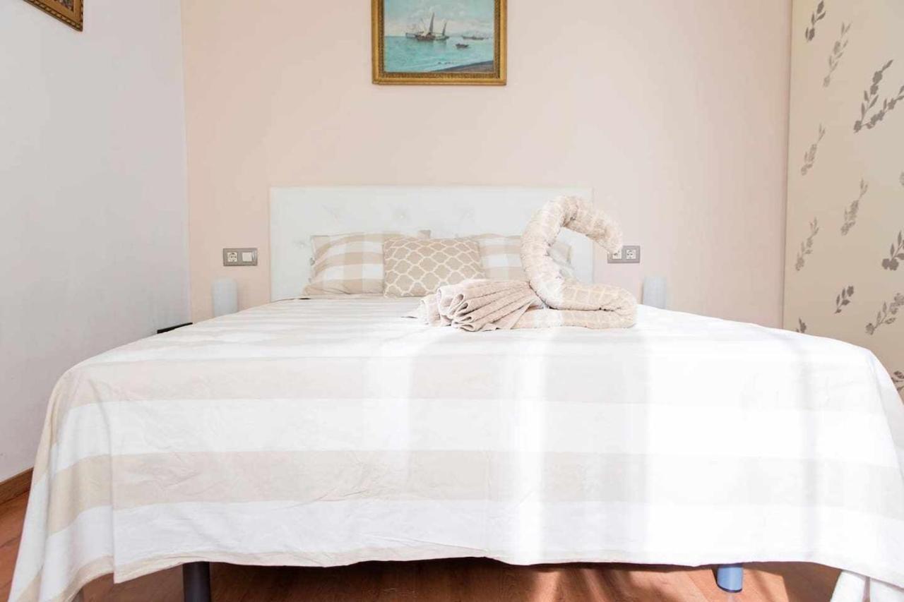 Where You Want To Be Acogedor Piso En El Centro Malaga Bagian luar foto